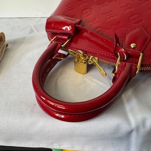 LOUIS VUITTON RED VERNIS ALMA BB - Picture 4 of 10